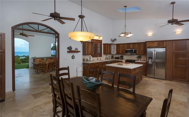 1 EL CERRO, Vieques, PR 00765