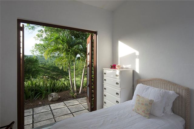 1 EL CERRO, Vieques, PR 00765