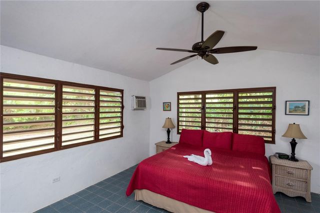 1 EL CERRO, Vieques, PR 00765