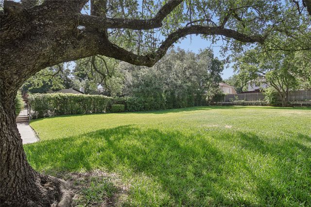 1971 Shorewood Drive, Grapevine, TX 76051