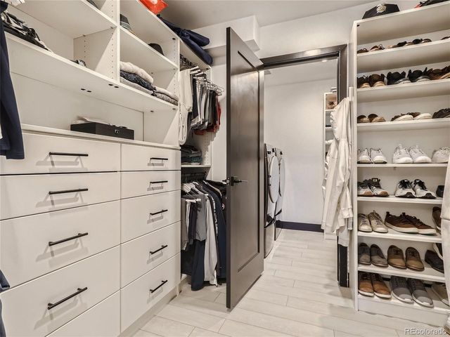 21418 E 61st Dr, Aurora, CO 80019