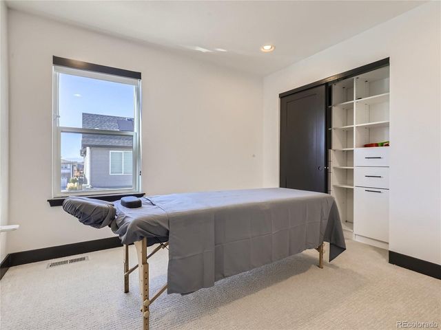 21418 E 61st Dr, Aurora, CO 80019