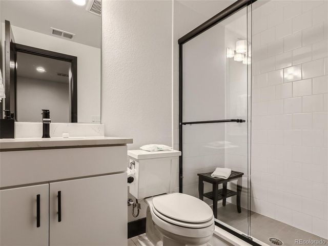 21418 E 61st Dr, Aurora, CO 80019