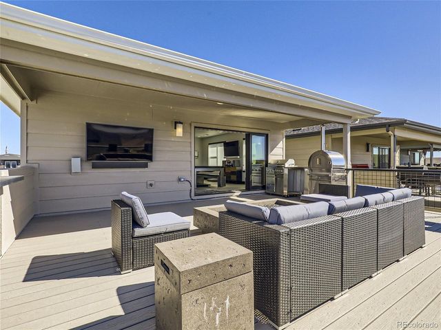 21418 E 61st Dr, Aurora, CO 80019