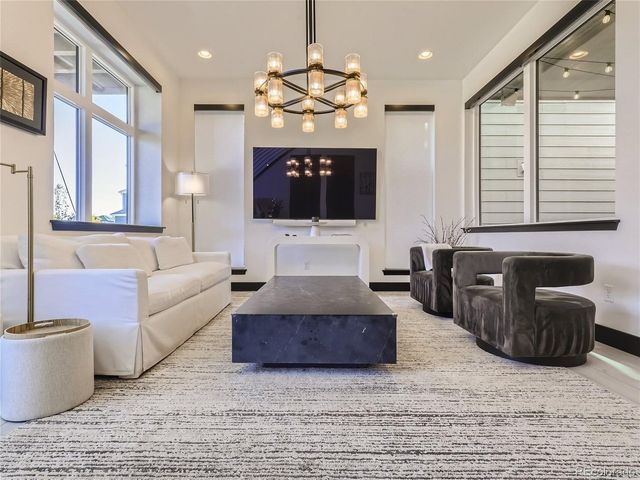 21418 E 61st Dr, Aurora, CO 80019