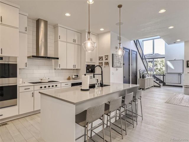 21418 E 61st Dr, Aurora, CO 80019