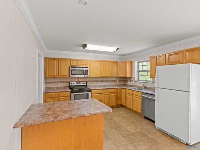 3706 Pecan Grove Drive NW, Huntsville, AL 35810