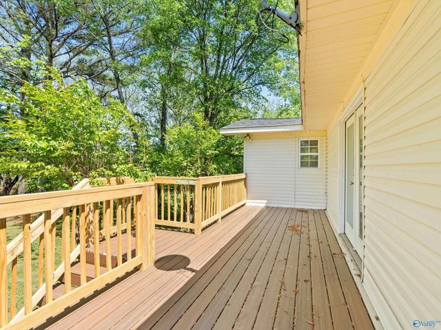 3706 Pecan Grove Drive NW, Huntsville, AL 35810