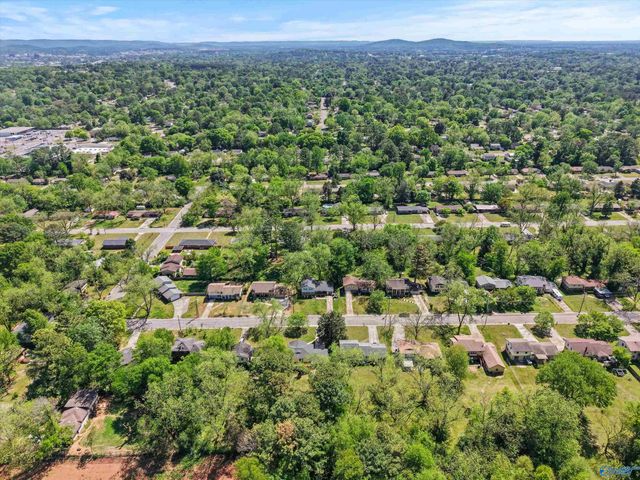 3706 Pecan Grove Drive NW, Huntsville, AL 35810