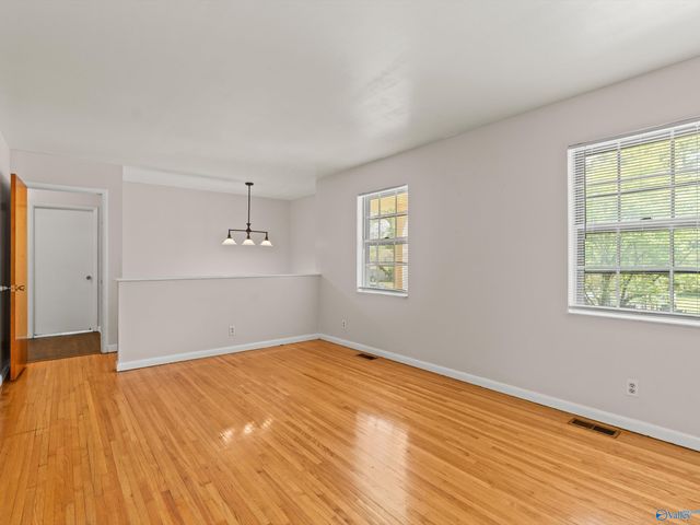 3706 Pecan Grove Drive NW, Huntsville, AL 35810