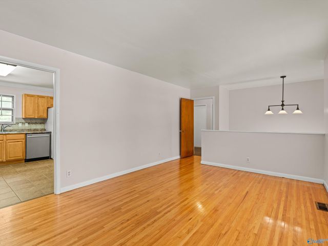 3706 Pecan Grove Drive NW, Huntsville, AL 35810