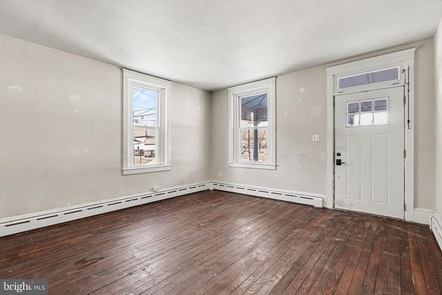 104 E HARRISBURG AVE, Elizabethtown, PA 17022