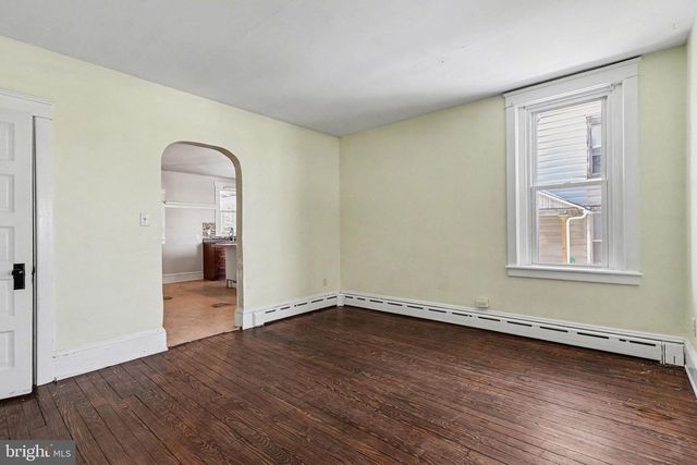 104 E HARRISBURG AVE, Elizabethtown, PA 17022