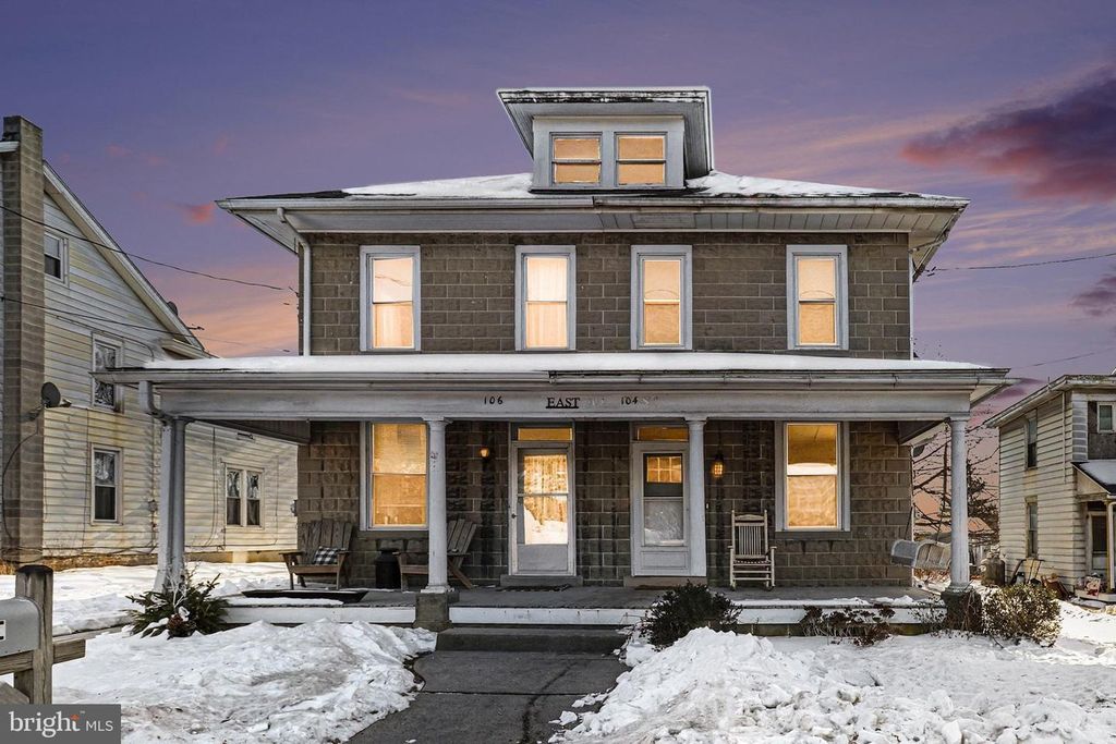 104 E HARRISBURG AVE, Elizabethtown, PA 17022