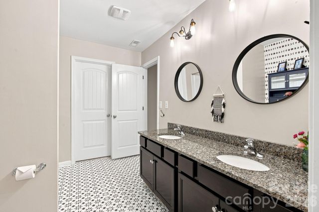 13504 David Jennings Avenue, Charlotte, NC 28213