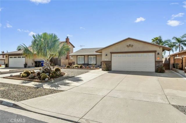 15691 Montgomery, Fontana, CA 92336