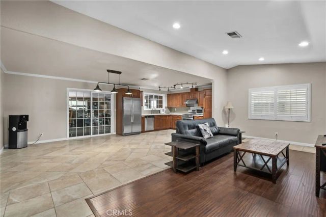 15691 Montgomery, Fontana, CA 92336