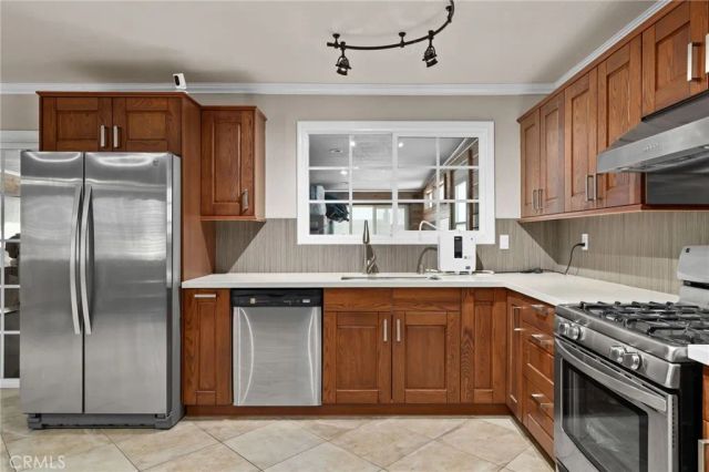 15691 Montgomery, Fontana, CA 92336