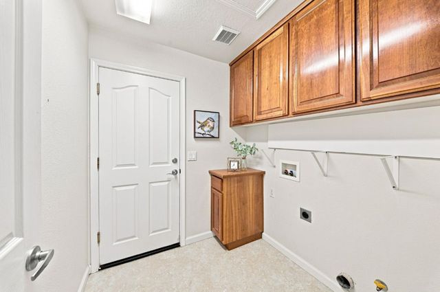 4025 Shady Glen Ct, Modesto, CA 95356