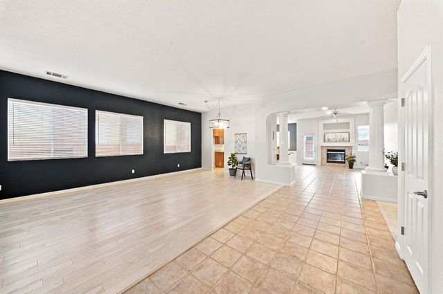 4025 Shady Glen Ct, Modesto, CA 95356