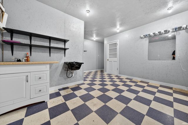 8170 E State Road 16, Twelve Mile, IN 46988