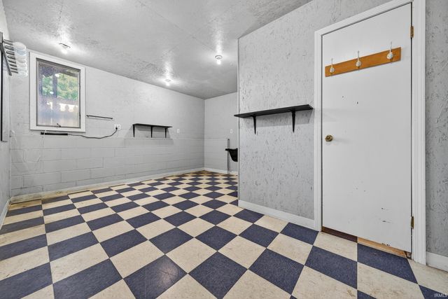 8170 E State Road 16, Twelve Mile, IN 46988