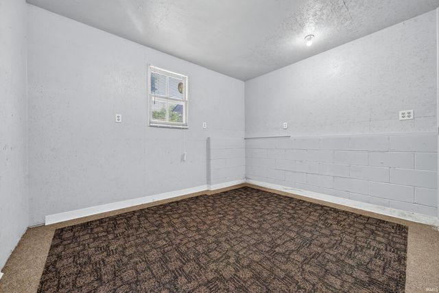 8170 E State Road 16, Twelve Mile, IN 46988