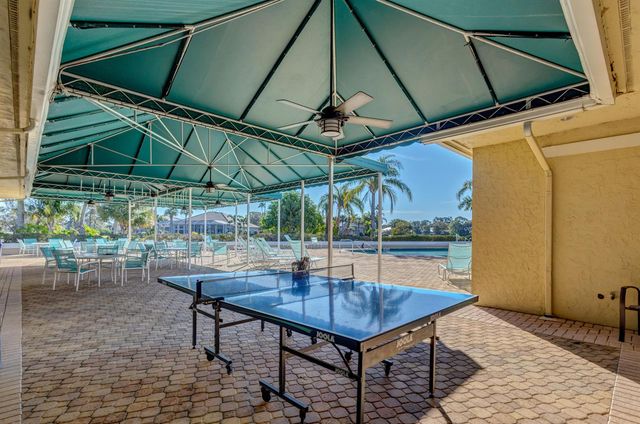 1822 SW Willowbend Lane, Palm City, FL 34990