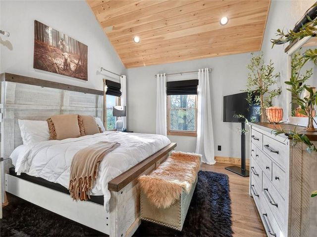 313 Muffle Court, Ellijay, GA 30540