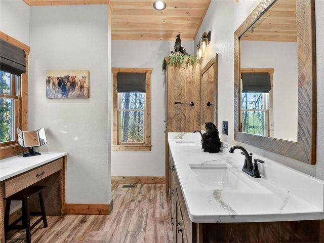 313 Muffle Court, Ellijay, GA 30540