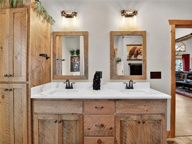 313 Muffle Court, Ellijay, GA 30540