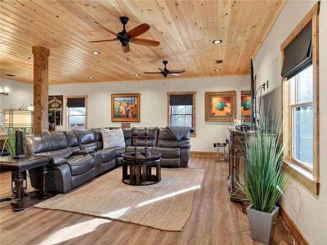 313 Muffle Court, Ellijay, GA 30540