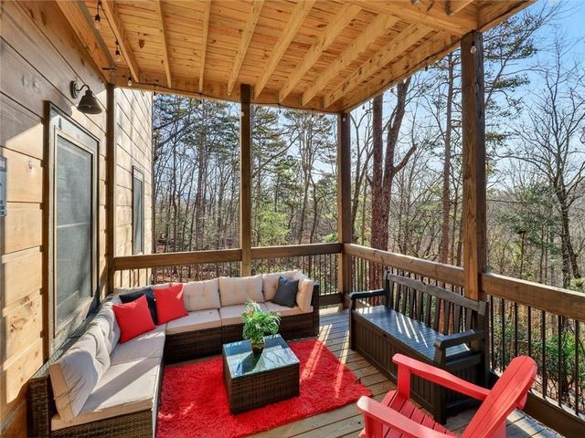 313 Muffle Court, Ellijay, GA 30540