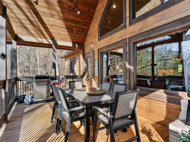 313 Muffle Court, Ellijay, GA 30540