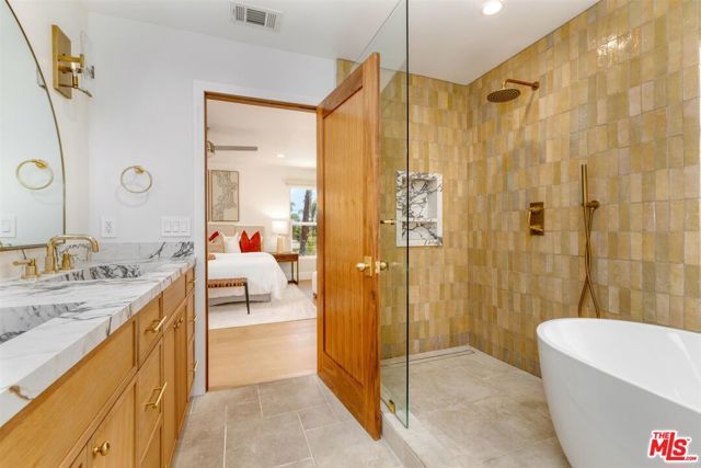 6051 Sadring Avenue, Los Angeles, CA 91367