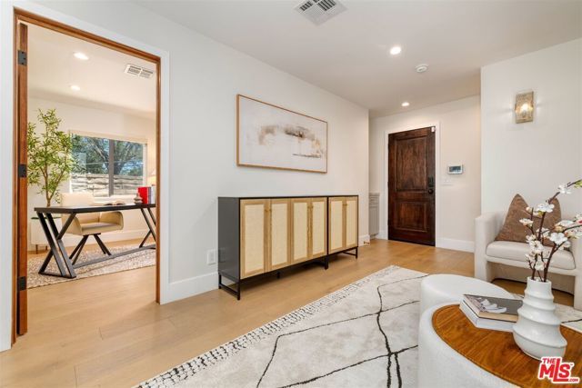 6051 Sadring Avenue, Los Angeles, CA 91367