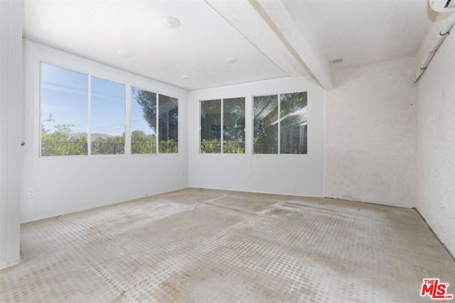 6051 Sadring Avenue, Los Angeles, CA 91367
