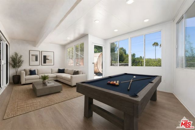6051 Sadring Avenue, Los Angeles, CA 91367