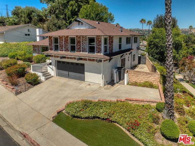6051 Sadring Avenue, Los Angeles, CA 91367