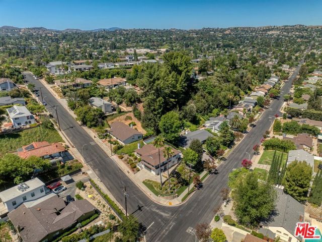 6051 Sadring Avenue, Los Angeles, CA 91367