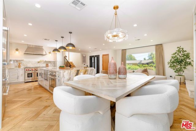 6051 Sadring Avenue, Los Angeles, CA 91367