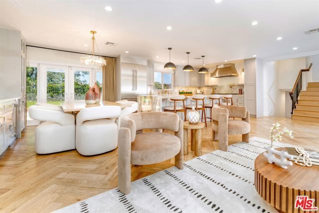 6051 Sadring Avenue, Los Angeles, CA 91367