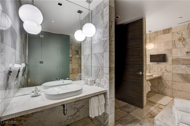 4381 West Flamingo Road 5806, Las Vegas, NV 89103