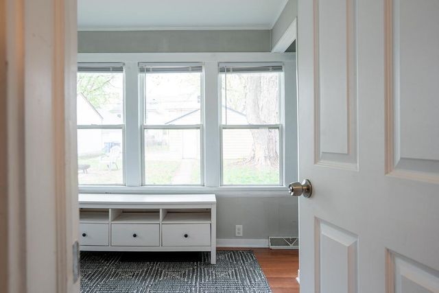 1124 5th Street NE, Minneapolis, MN 55413