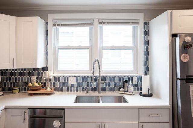 1124 5th Street NE, Minneapolis, MN 55413