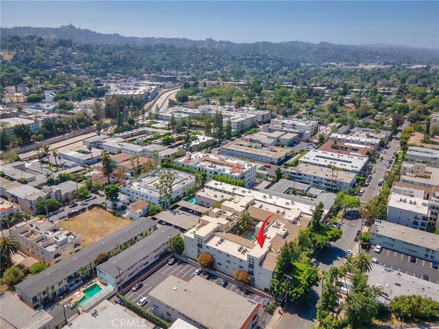 11044 Acama Street 302, Studio City, CA 91602