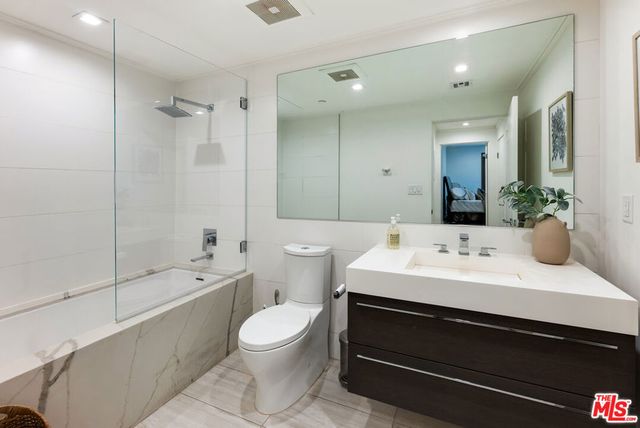 132 N Swall Drive 101, Los Angeles, CA 90048