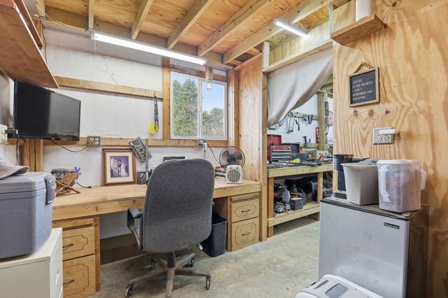 6404 Greenfield Drive, Spartanburg, SC 29303