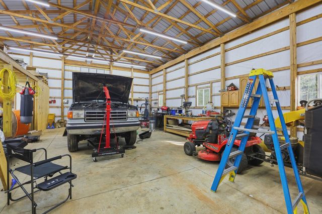 6404 Greenfield Drive, Spartanburg, SC 29303