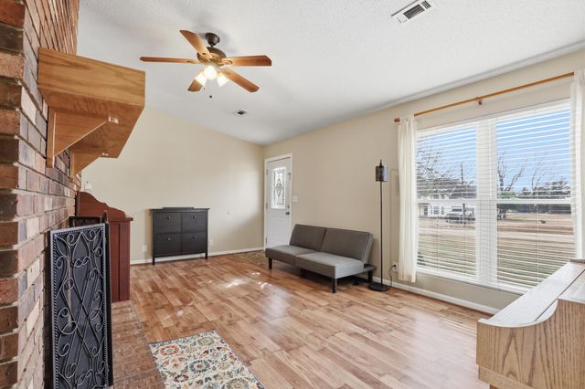 6404 Greenfield Drive, Spartanburg, SC 29303